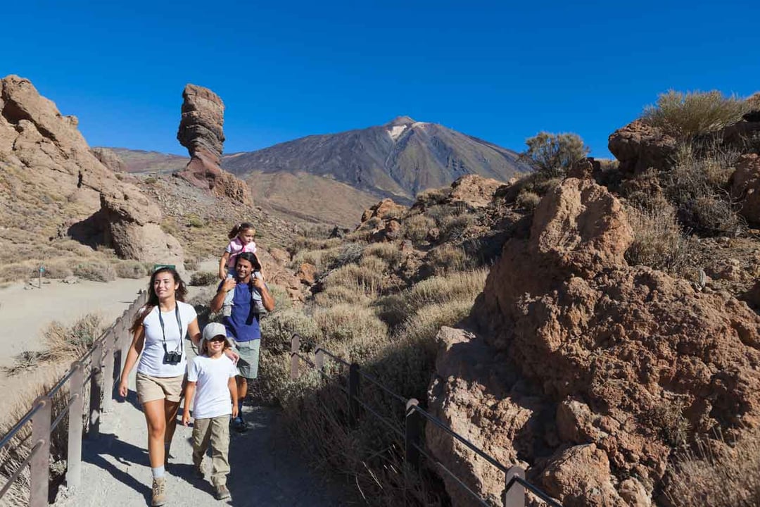 A family hiking through the Roques de García, Tenerife