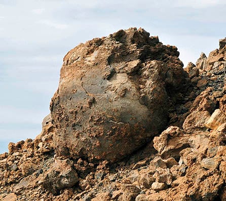 Wulkaniczna kula na trasie do Pico Viejo, Teide