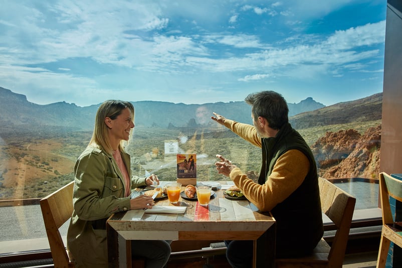 Cafetaria-restaurant van het Bezoekerscentrum van de Kabelbaan
