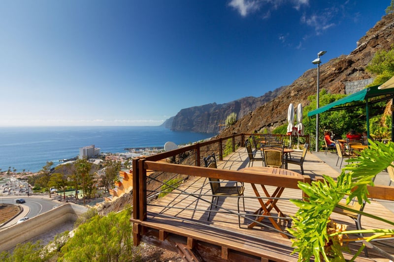 Vista de los Acantilados de los Gigantes en Tenerife