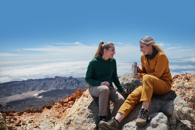 chicas_subida_pico_teide_ES-1